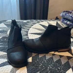 Sorel Black Ankle Booties